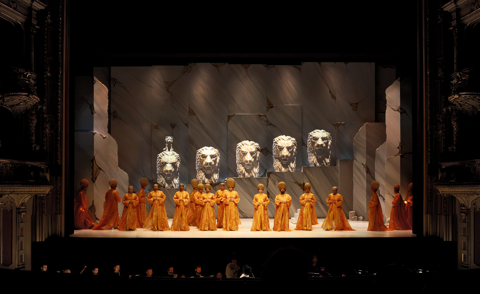bashiba_opernhauszh_leoni